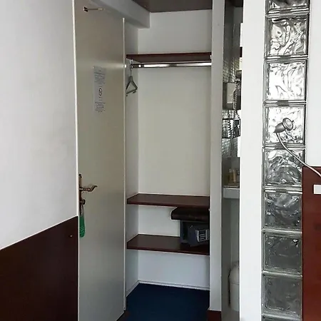 호스텔레리 드 라 방데 호텔