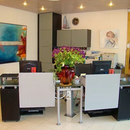 De La Vendee Hotel